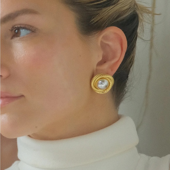 Two Tone Textured Circle Earrings*Bicolor Earrings*Round Earrings*Old Money - Picture 1 of 8